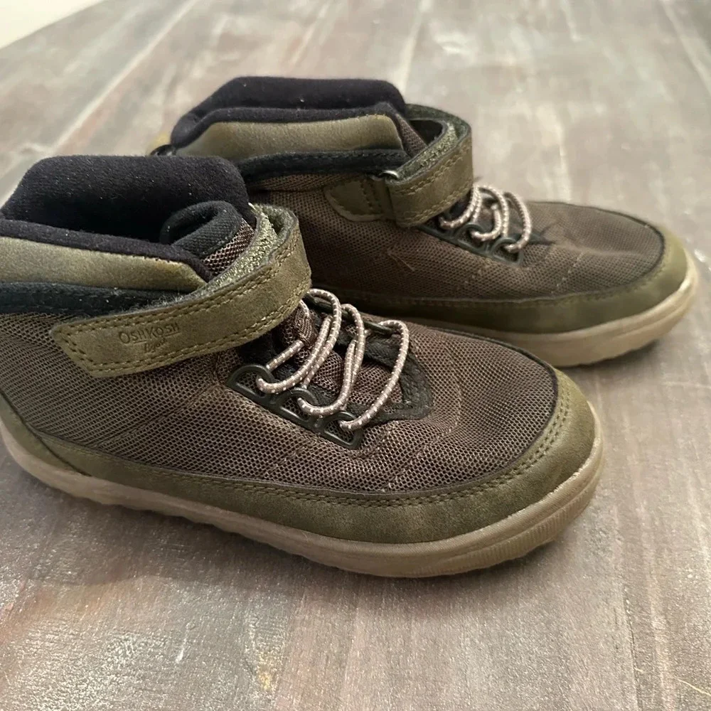 oshkosh b'gosh Boys High Top Sneaker Boots Shoes Size 12 Green